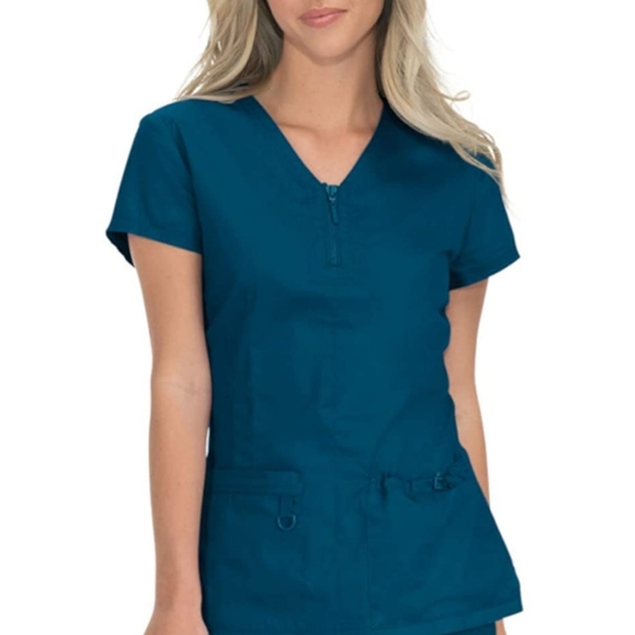 NWT KOI STRETCH SCRUB TOP